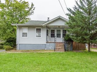 1253 Brookside Rd, Piscataway, NJ 08854