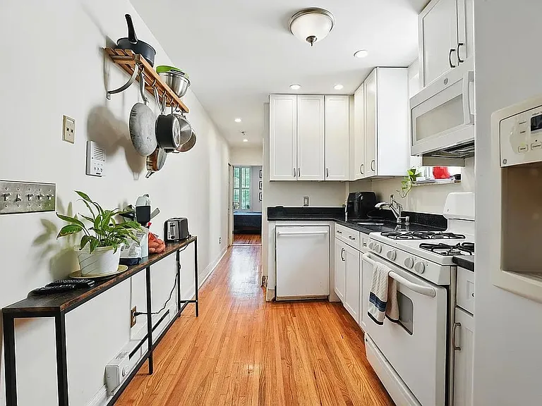 79 Garden St #5 — Photo 5