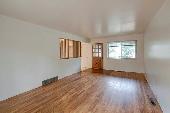 3640 Conifer Ct — Photo 3