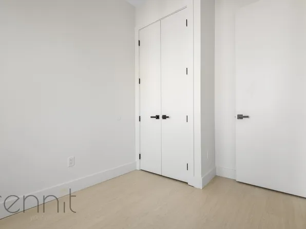 1038 Jefferson Avenue image 12 of 22