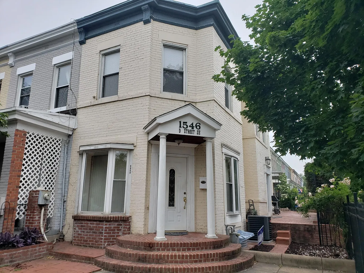 1546 D St SE photo 1