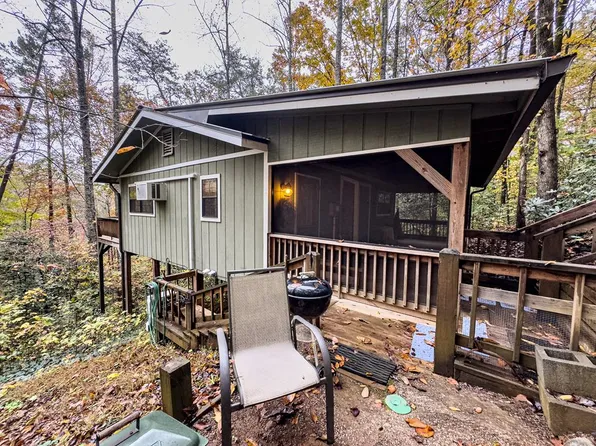 231 Dogwood Cir, Hayesville, NC 28904