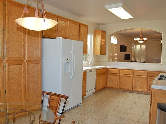 Open Kitchen w/ceramic