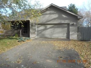 6197 266th Ct, Wyoming, MN 55092