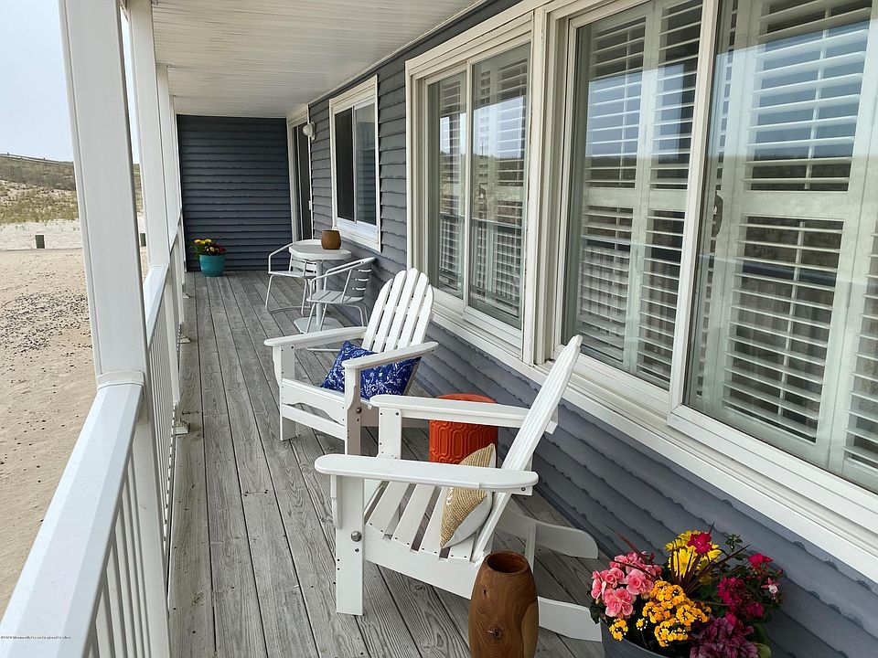 1st image of 214 Leeward Ave #A