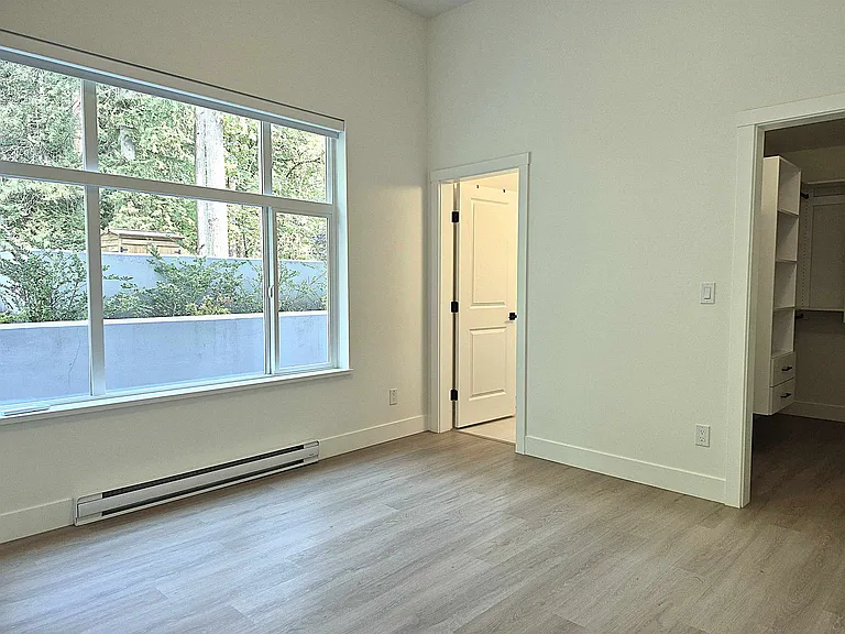 3528 146a St #107 — Photo 13