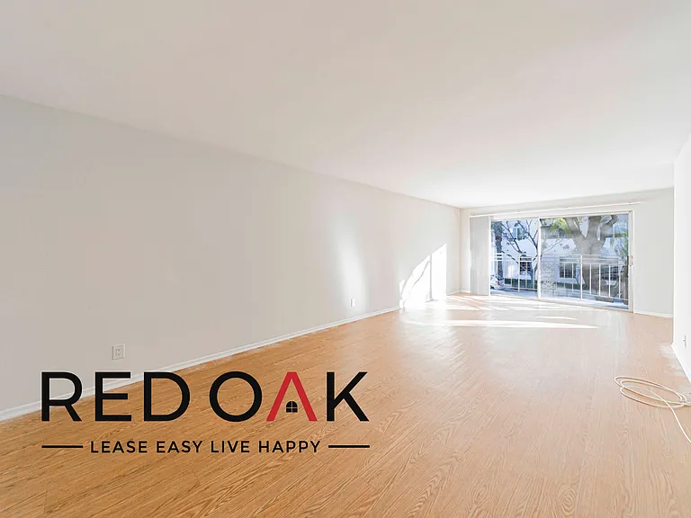 5204 Yarmouth Avenue — Photo 15