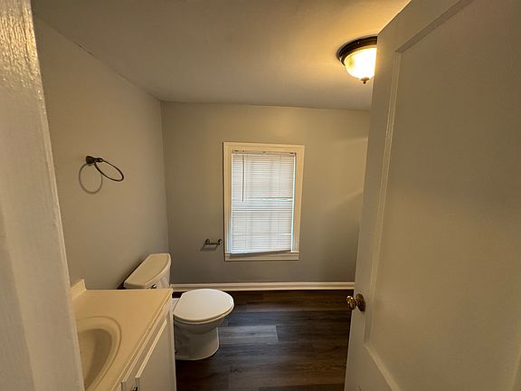 3rd image of 11 N Jay St #3