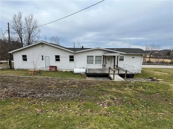215 Glade Run Rd, Carmichaels, PA 15320