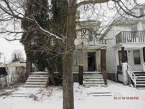 4819 Maxwell