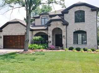 901 Wedel Ln, Glenview, IL 60025