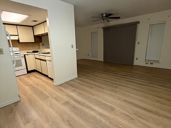 2nd image of 5289 Kennsington Pl