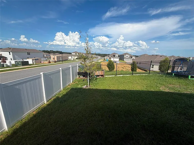 2144 Keystone Pass Blvd — Photo 44