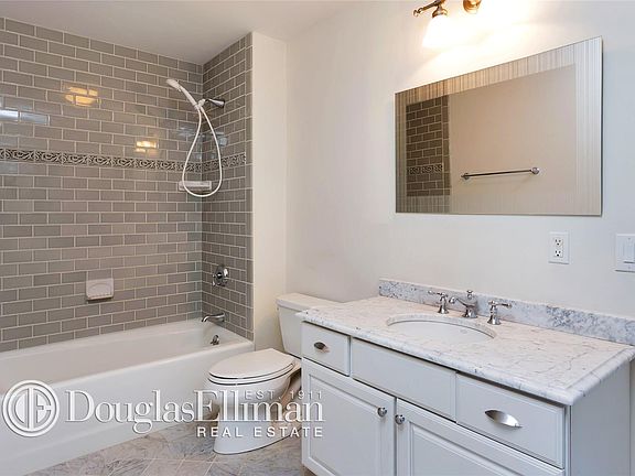 3rd image of 42 Cloverhill Ln