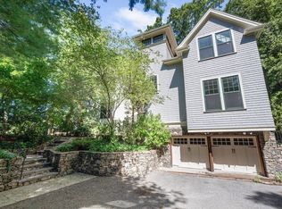 823 Newton St, Brookline, MA 02467