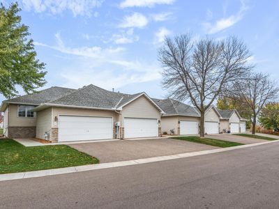 5534 Nathan Ln N APT 3, Plymouth, MN, 55442