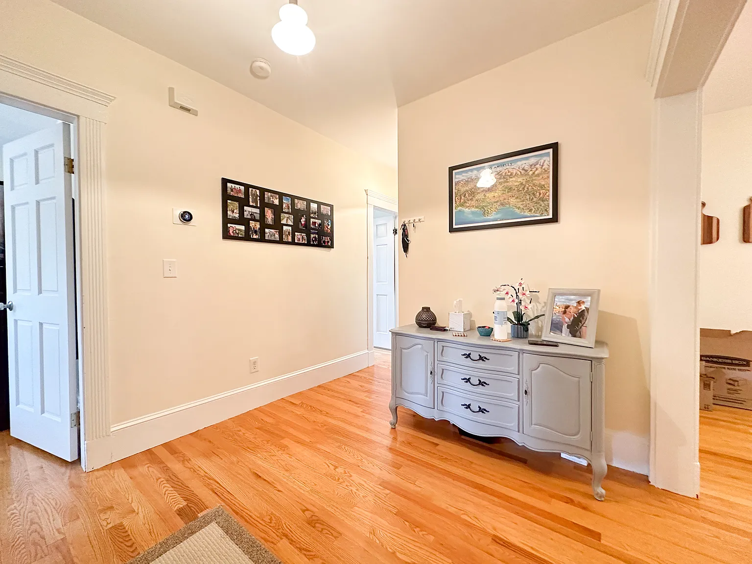 2 bed, 1100 sqft, $2,650 — Photo 4