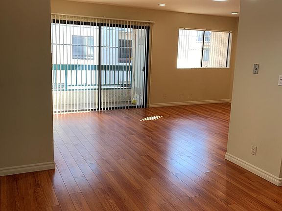 5th image of 338 Salem St APT 204