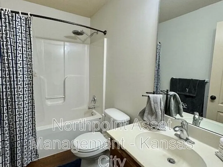 8808 NE 116th Pl — Photo 13