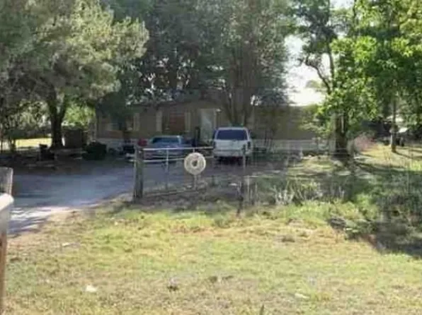 8560 SW 25th Ave, Trenton, FL 32693