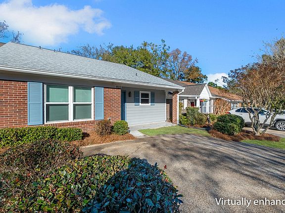 5th image of 814 Elizabeth Dr