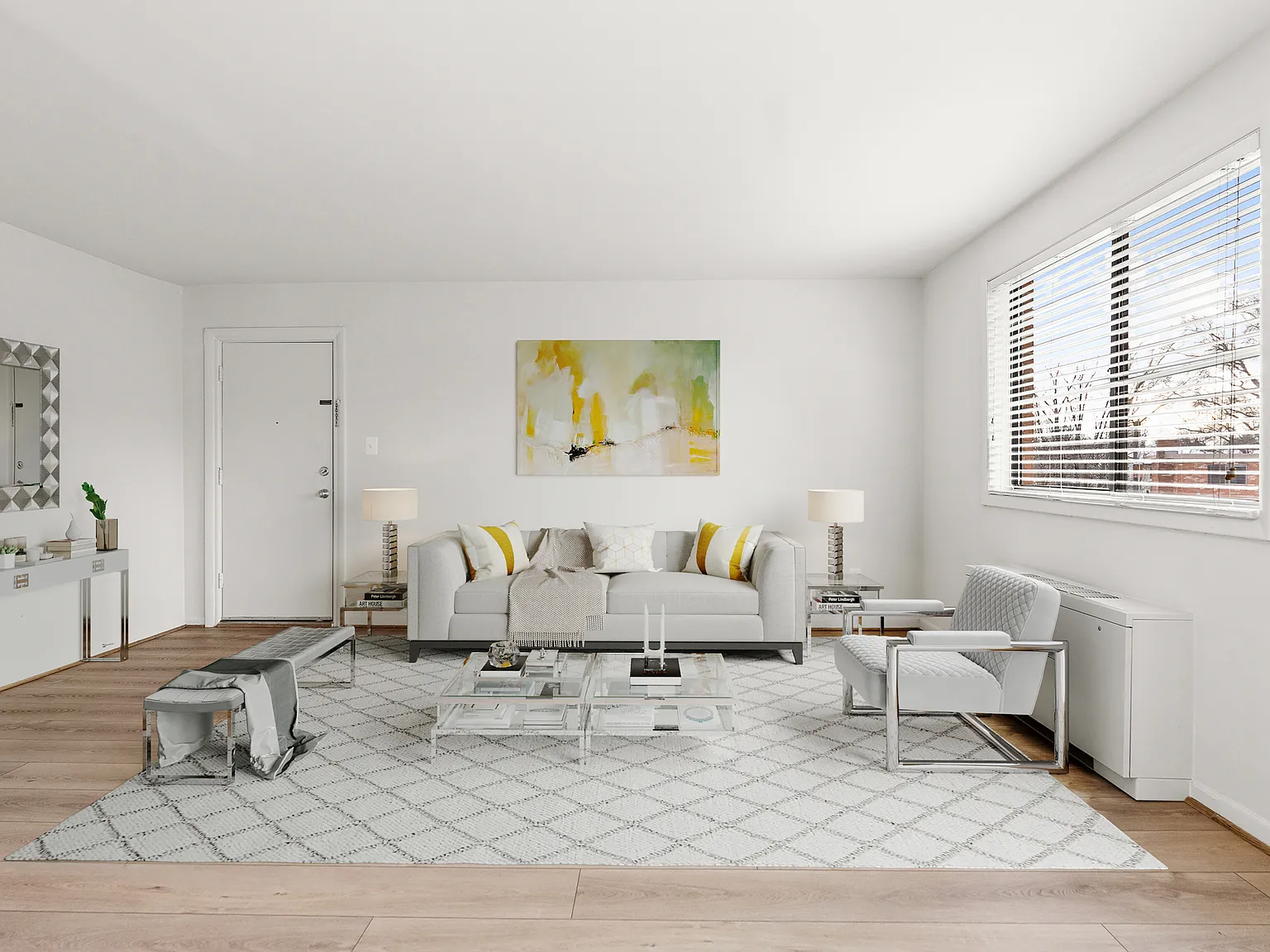 International Apartments — Photo 4