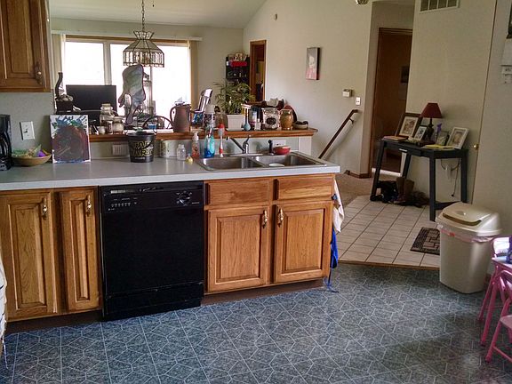 4th image of 2218 Shetland Dr NE