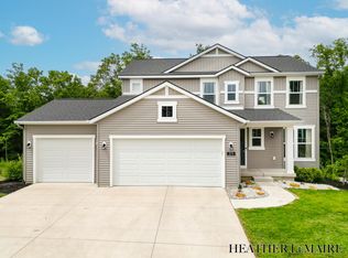 273 Glenbrook Dr, Rockford, MI 49341