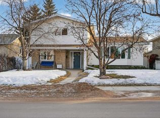 9215 Ottewell Rd NW, Edmonton, AB T6B2C8