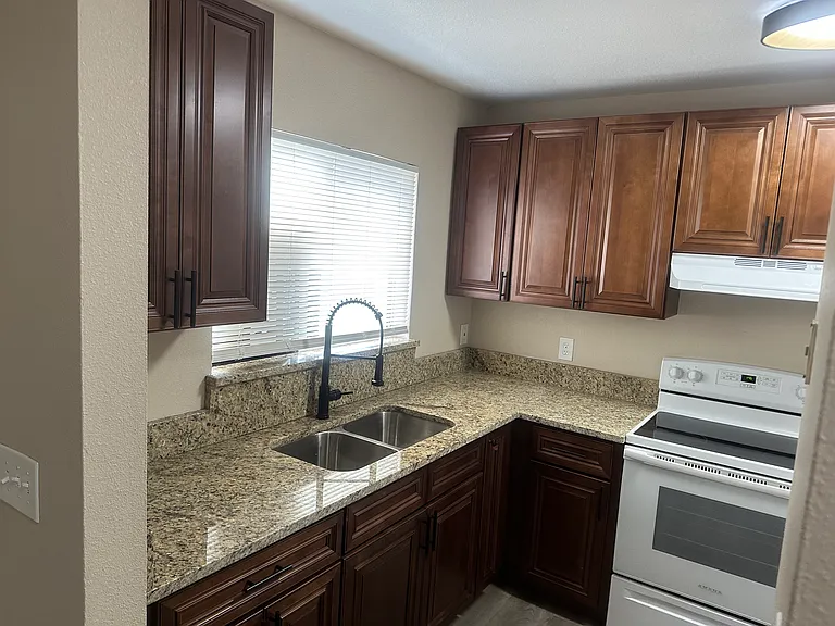 135 Jones Ln #A — Photo 3