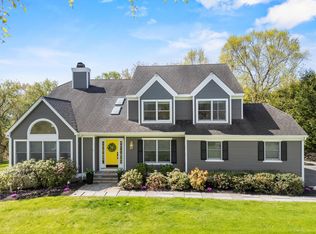 49 Watergate Dr, Amawalk, NY 10501