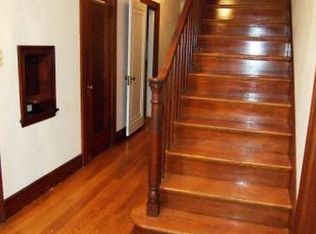 953 Edgewood Rd, Bluefield, WV 24701