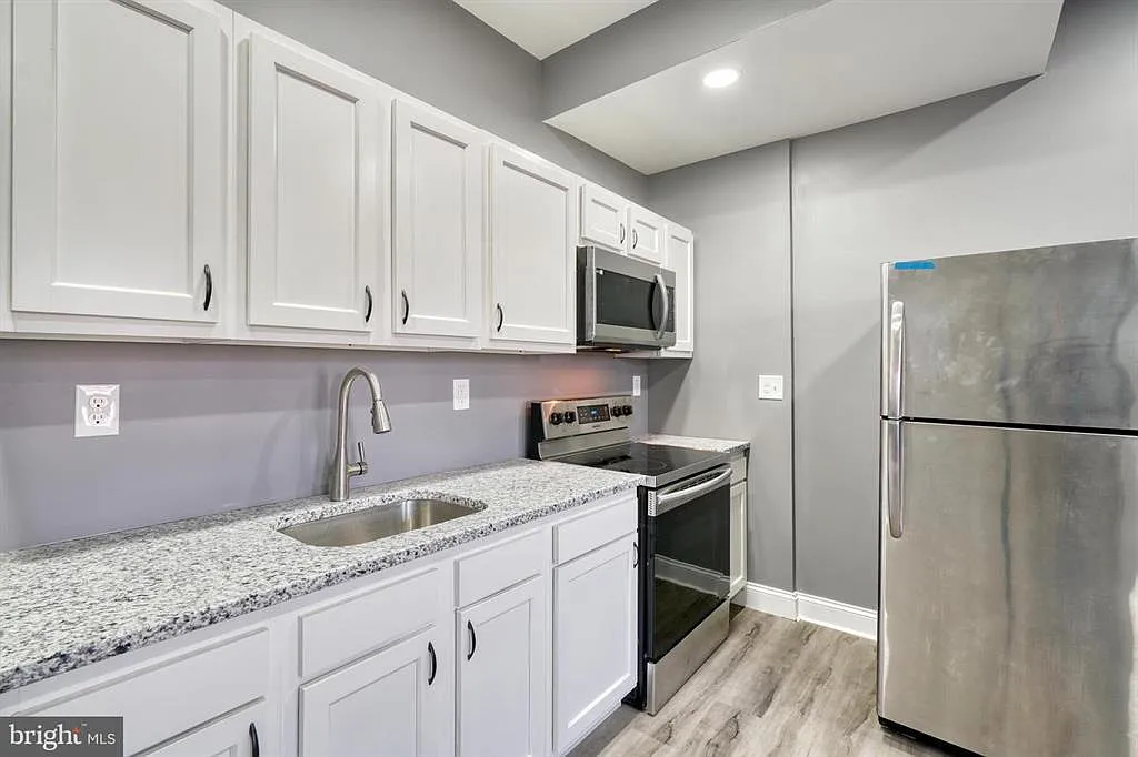 2 bed, 833 sqft, $1,750 — Photo 4