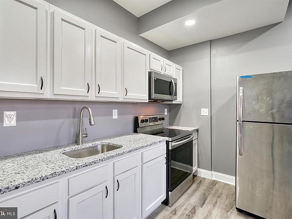 4th image of 814 N Stricker St #1