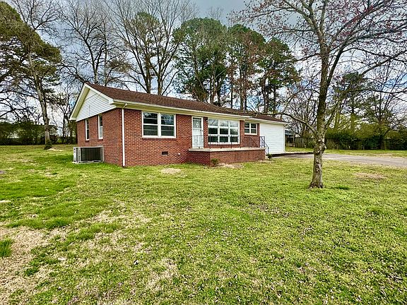 3rd image of 730 Rackley Dr