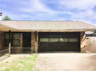 437 E Redwood St, Springfield, MO 65807