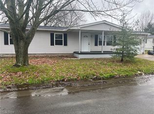 419 Stable Dr, Lagrange, OH 44050