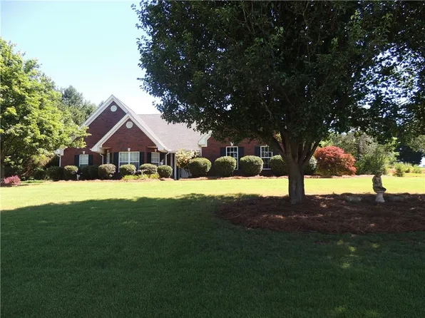 1404 Hidden Cv, Loganville, GA 30052