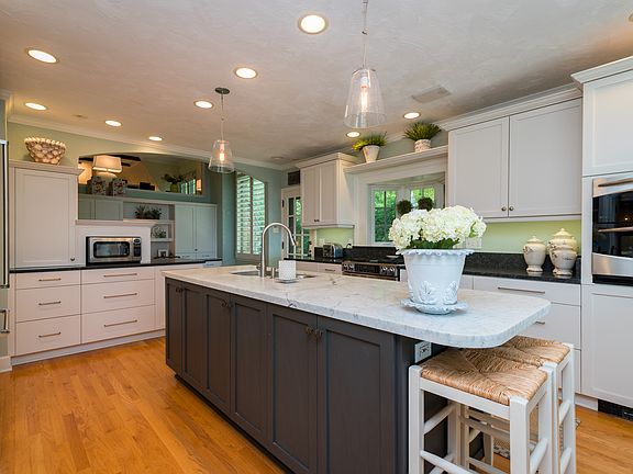 5th image of 7644 N Beach Dr