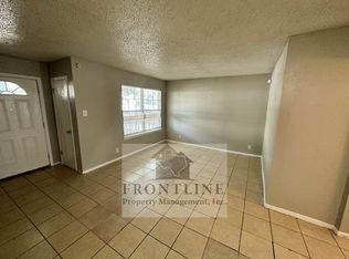 926 N Riverside Dr, Fort Worth, TX 76111