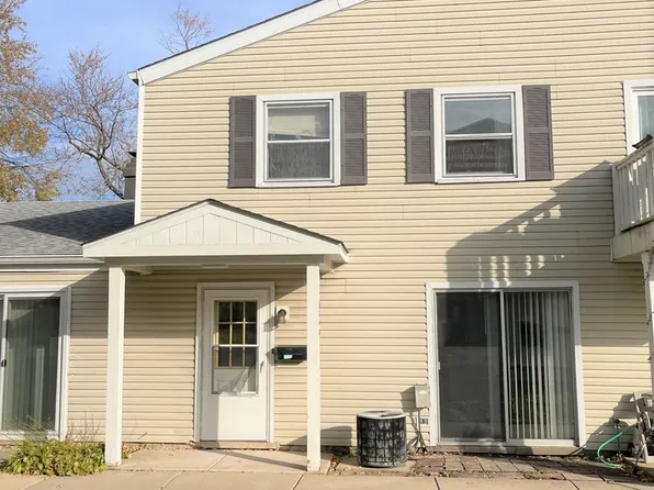 334 Joan Ct Unit B, Bartlett, IL 60103