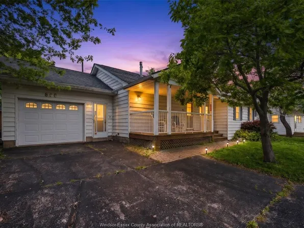 866 Point Pelee Dr, Leamington, ON N8H 3V4