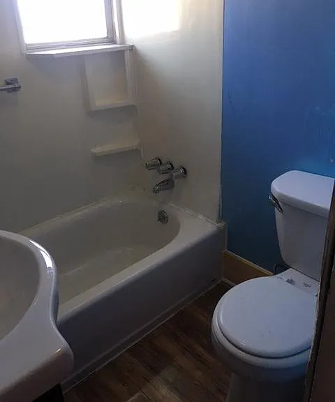 77 Campbell Ave — Photo 11