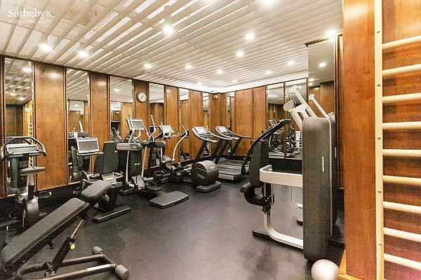 Sold by Sotheby's International Realty | media 13