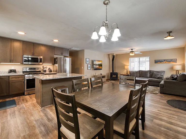 13419 Northwoods Blvd — Photo 3
