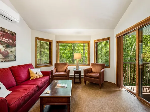 4908 N Landmark Cir Unit 308-A1, Egg Harbor, WI 54209