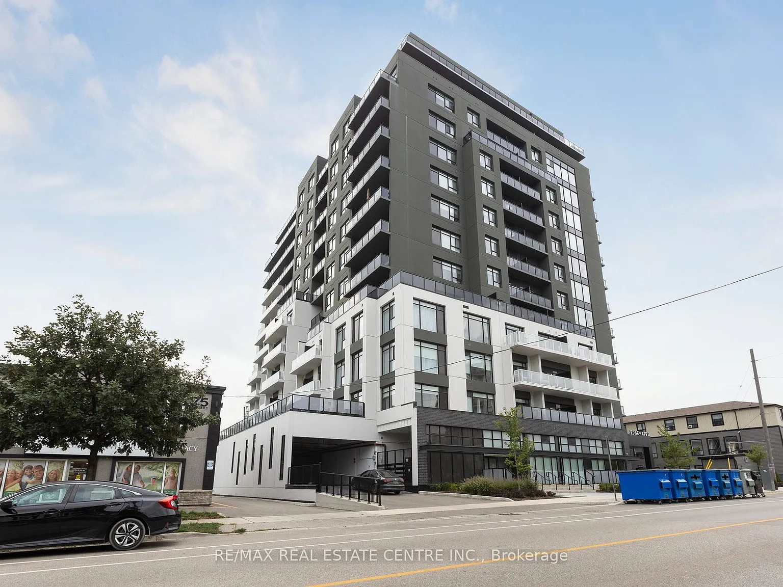 3 bed, $4,200 — Photo 2
