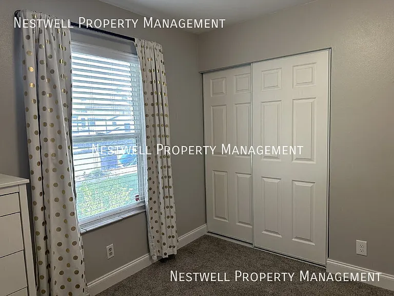 1236 E Cedar Ridge Rd — Photo 16