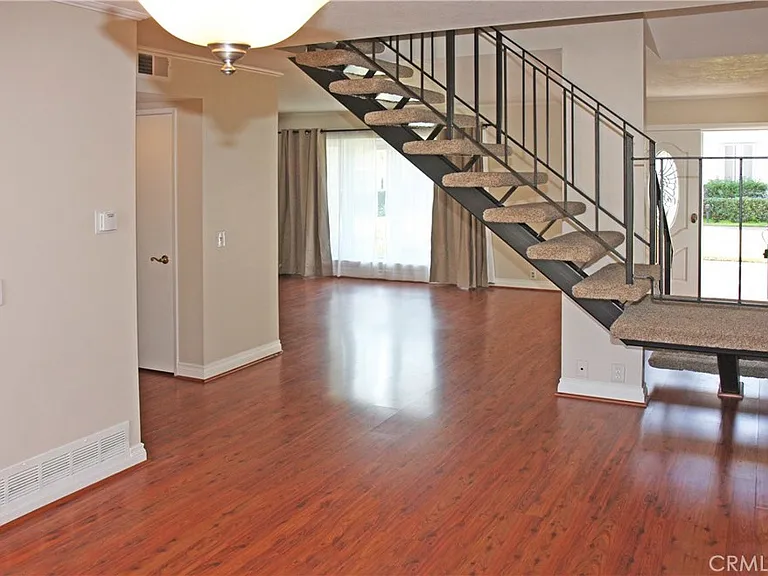 9746 Monte Carlo Cir — Photo 8