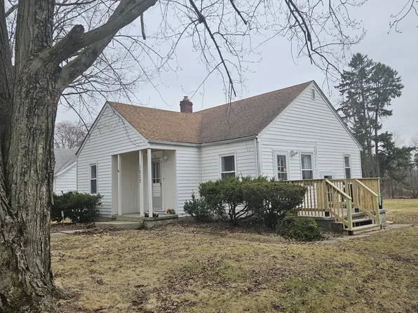 1017 W 63rd Ave, Merrillville, IN 46410